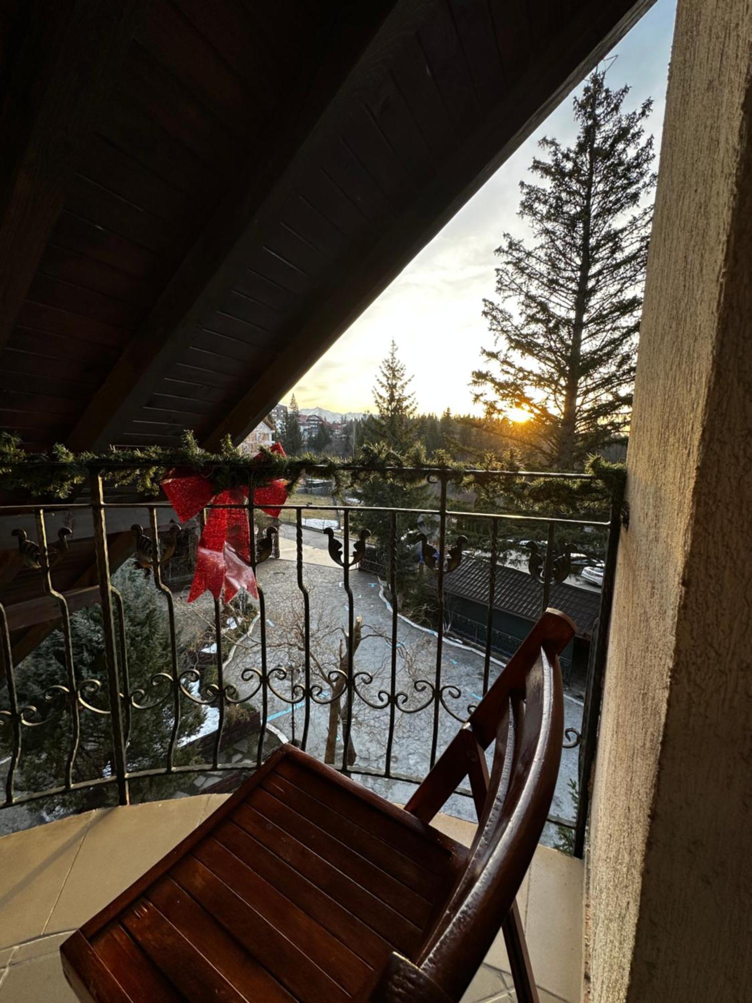 Pensiunea Crocus - Sauna & Billiard Poiana Brasov Exterior photo