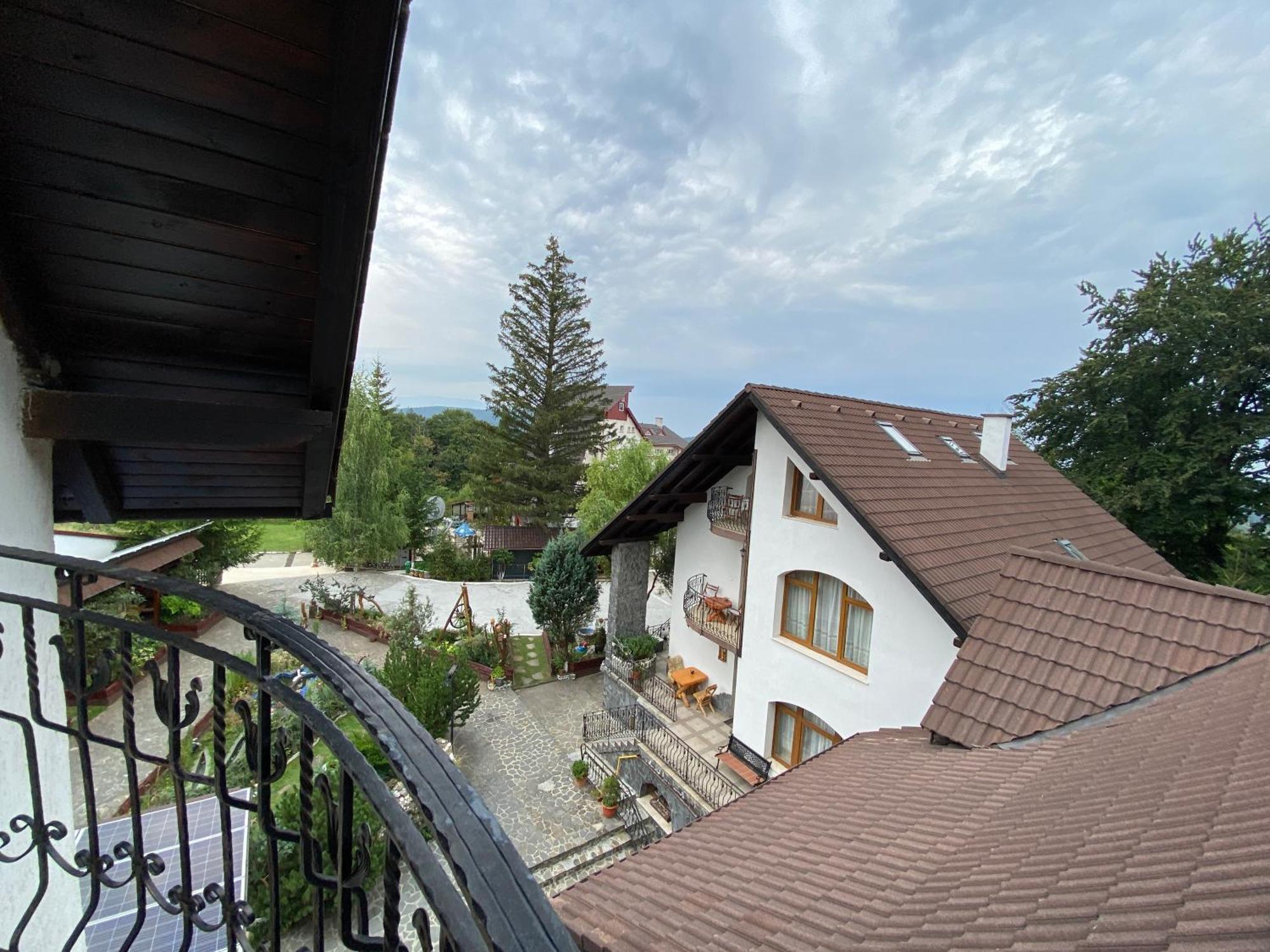 Pensiunea Crocus - Sauna & Billiard Poiana Brasov Room photo