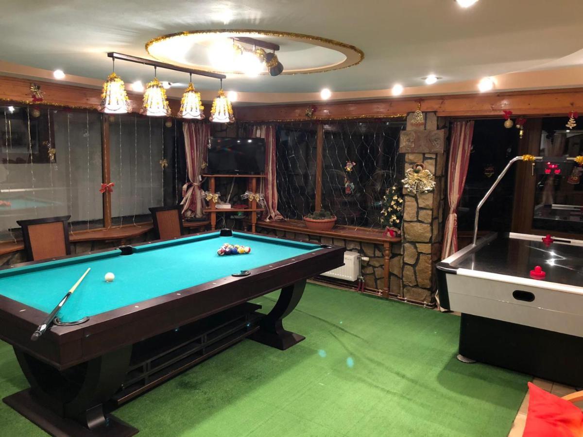 Pensiunea Crocus - Sauna & Billiard Poiana Brasov Exterior photo